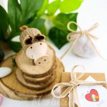 bomboniera-solidale-per-aiutare-gli-animali-porcellino-piccolo-legno bomboniera-solidale-per-aiutare-gli-animali-porcellino-piccolo-legno